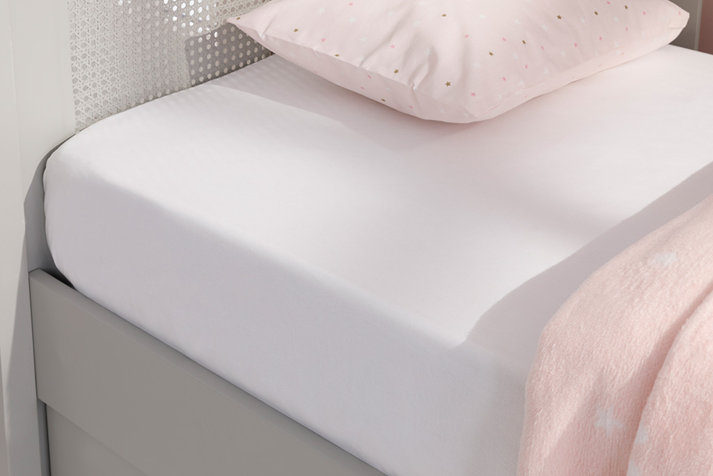 Soft Cottony BABY FITTED SHEET 70x140 Cm White
