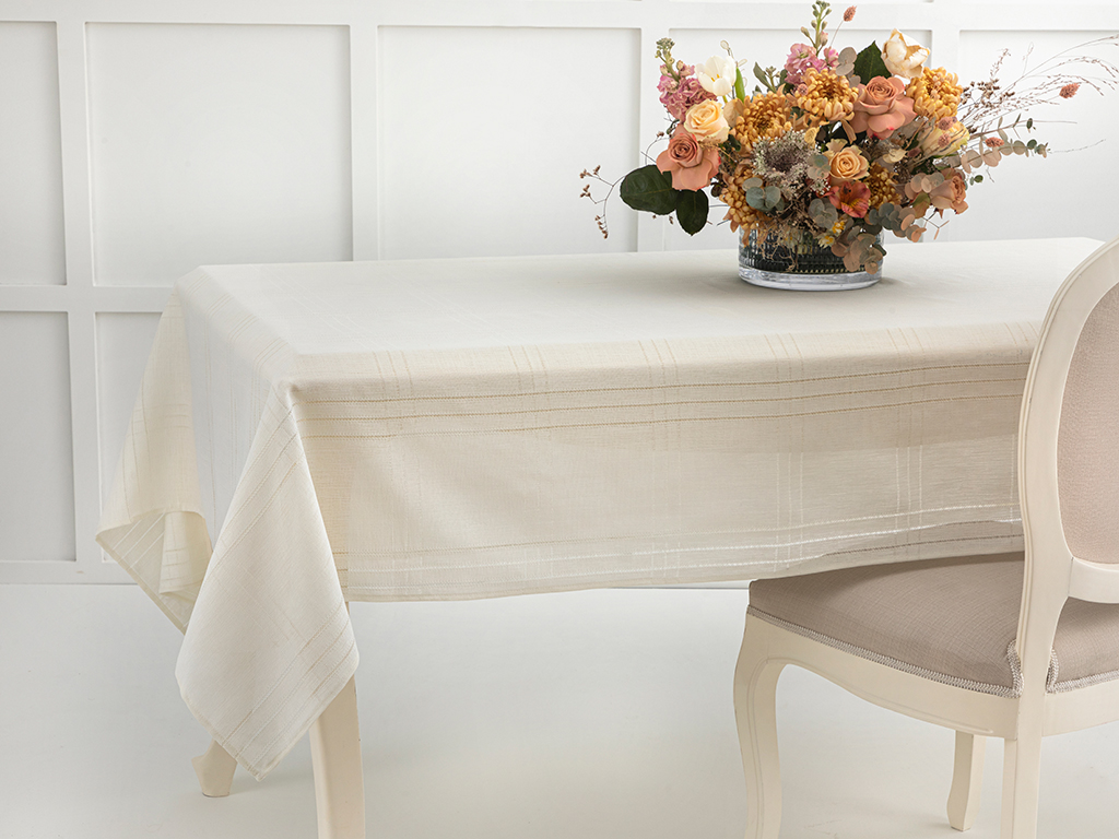 Navy Polyestere Ajoure TABLE CLOTH 150x200 Cm Cream