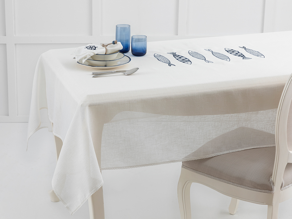 Marin Embroidered Table Cloth 150x200 Cm Lacivert
