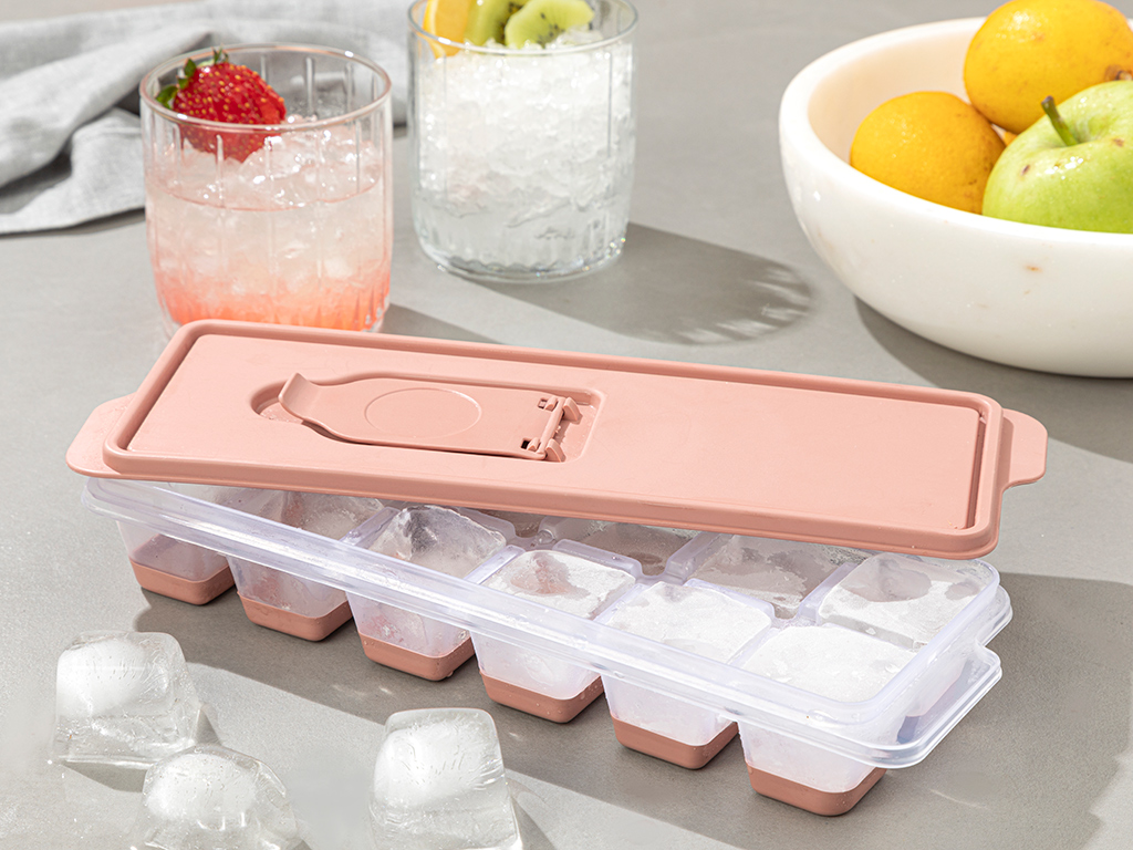 Simply Plastic Capped ICE MOULD 8,9x25,3x3,9 Cm DarkPink