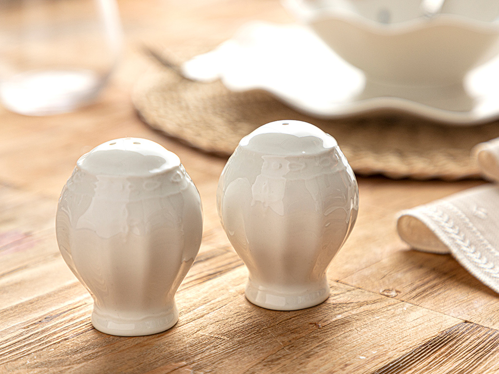 Oria Porcelain SALT AND PEPPER SHAK 5x5x7,5 Cm White