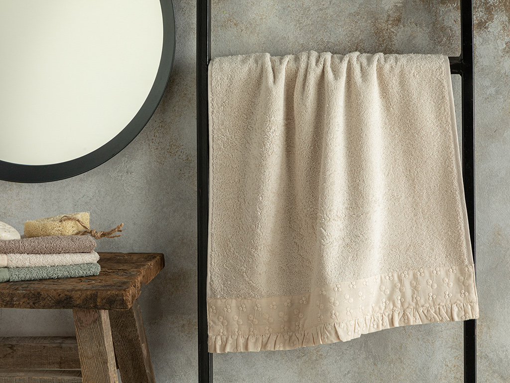 Emily Cotton Brode Face Towel 50x70 Cm Light Beige