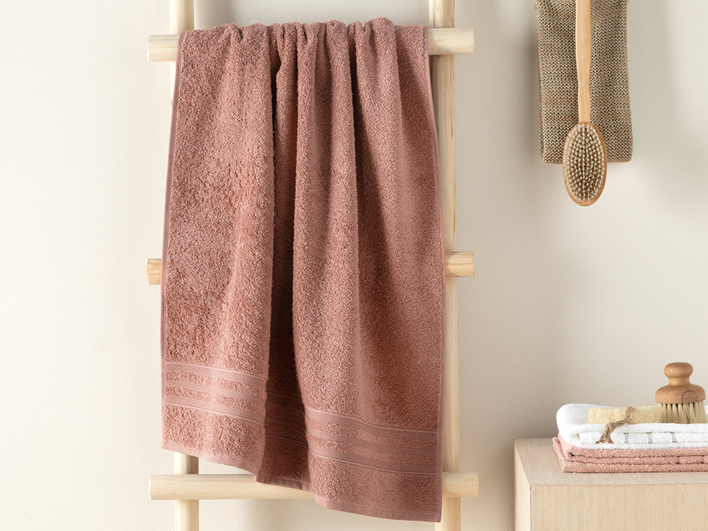 Pure Basic Cotton Bath Towel 70x140 Cm Light Pink,