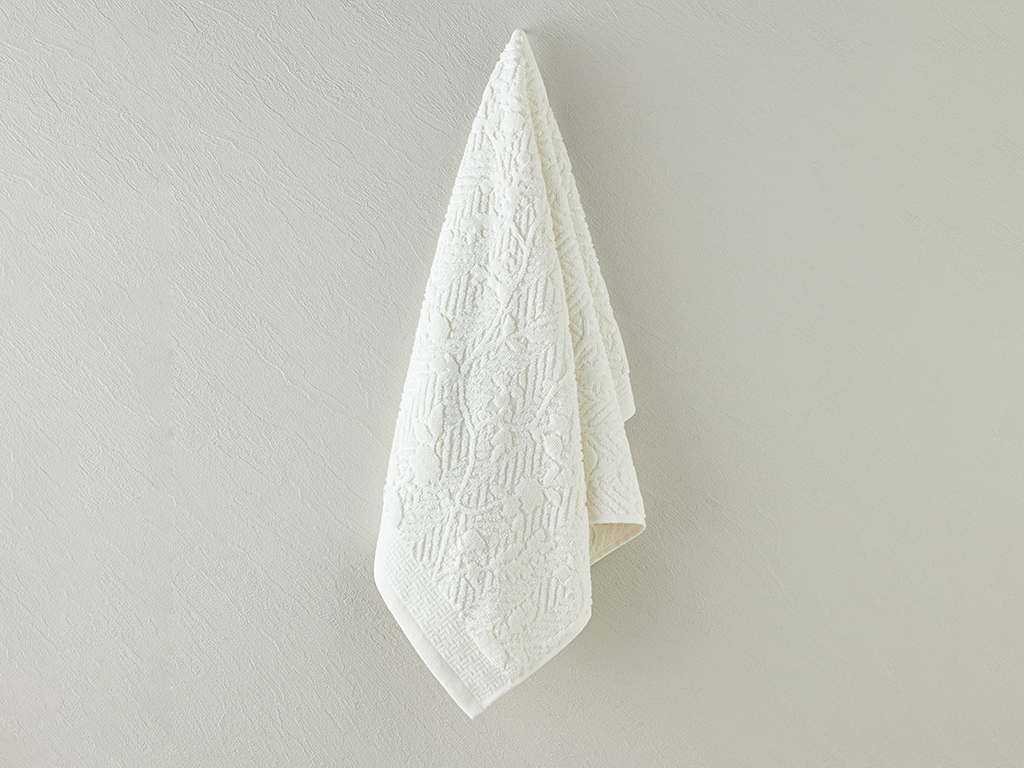 Alyssa Cotton Jacquard Face Towel 50x80 Cm Ecru