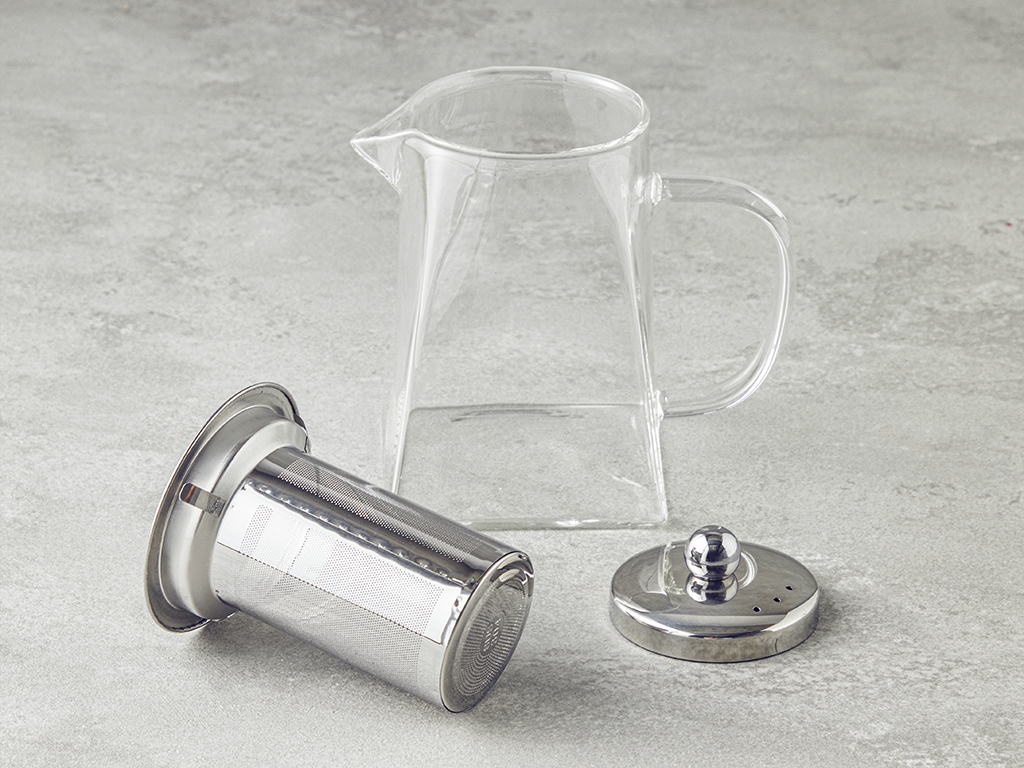 Teko Borosilicate Glass With Strainer Tea Pot 750 Ml Transparent