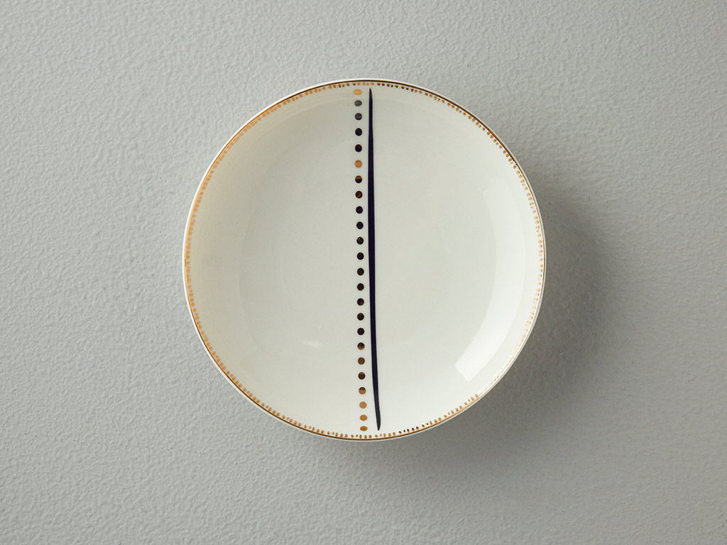 Modern Detail Bone Porcelain Deep Plate 20 Cm Black