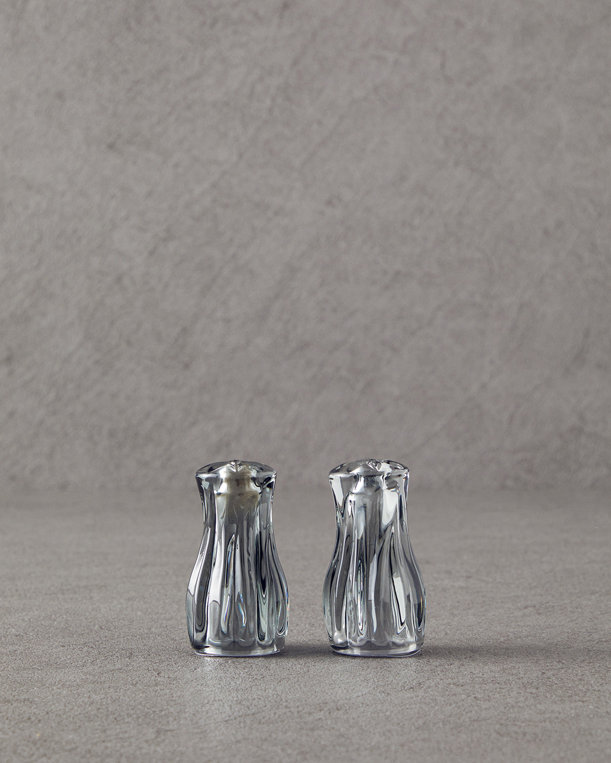 Baho Glass Salt And Pepper Shaker 4x4x8 Cm Anthracite