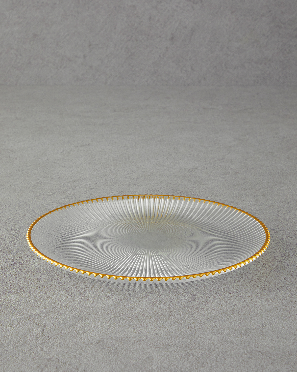 Graceful Shapes Glass Cake Plate 21 Cm Gold