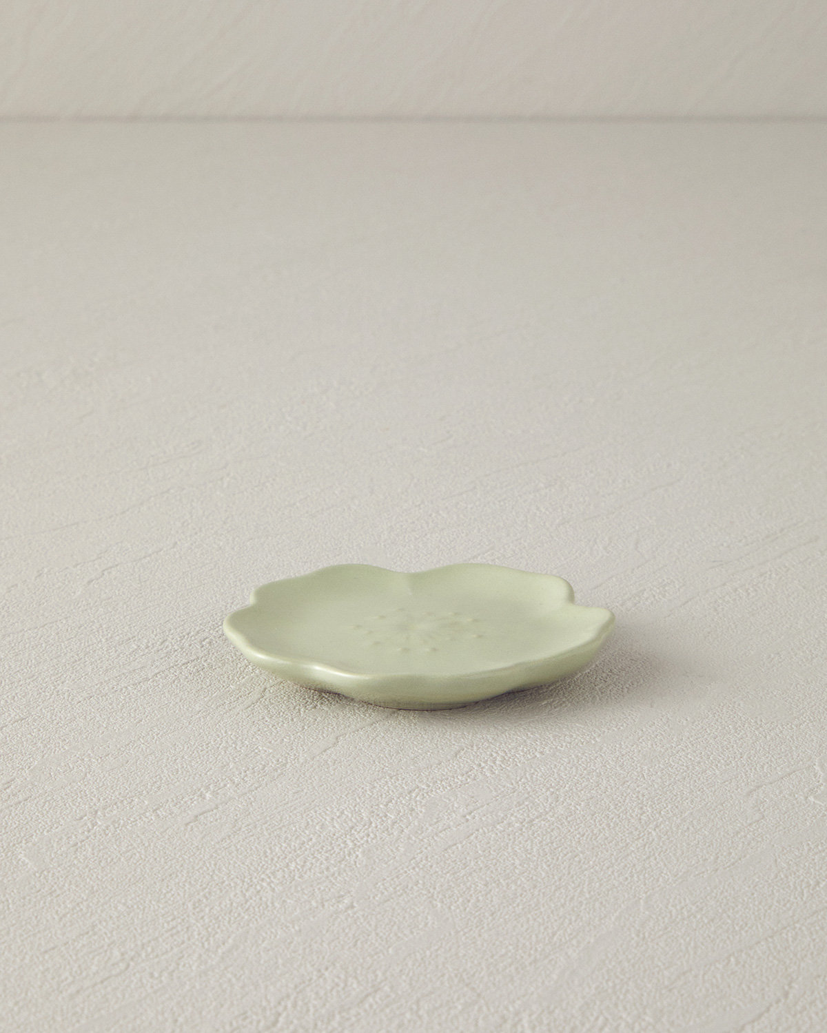 Bellflower Ceramic Snack Bowl 9 Cm Mold Green