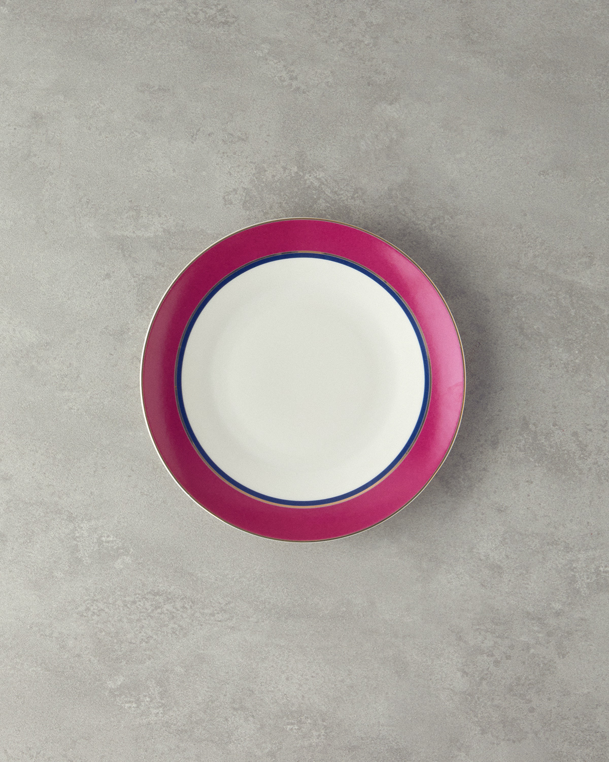 Carny Bone Porcelain Serving Plate 25 Cm Fuchsia