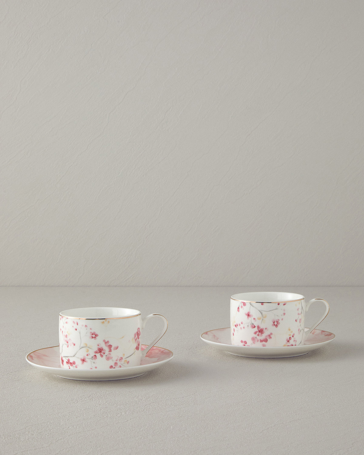 Sakura Style New Bone China 4 Pieces 2 Servings Tea Cup Set 220 Ml Light Pink